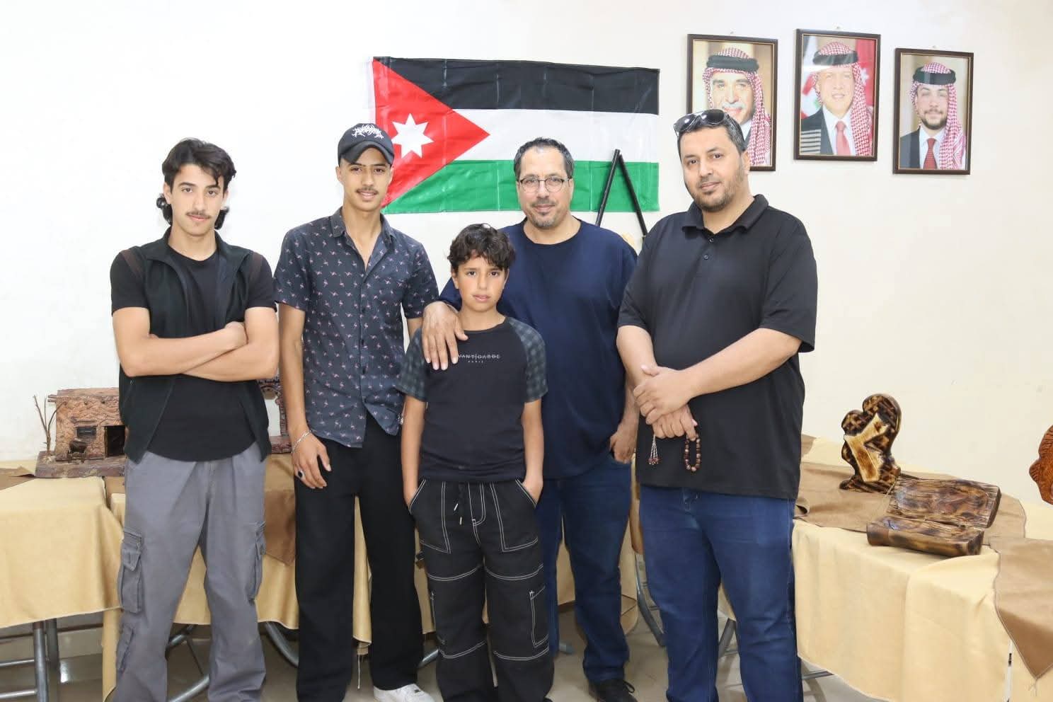 Madar Al-Saa Images 0.08112449792031051