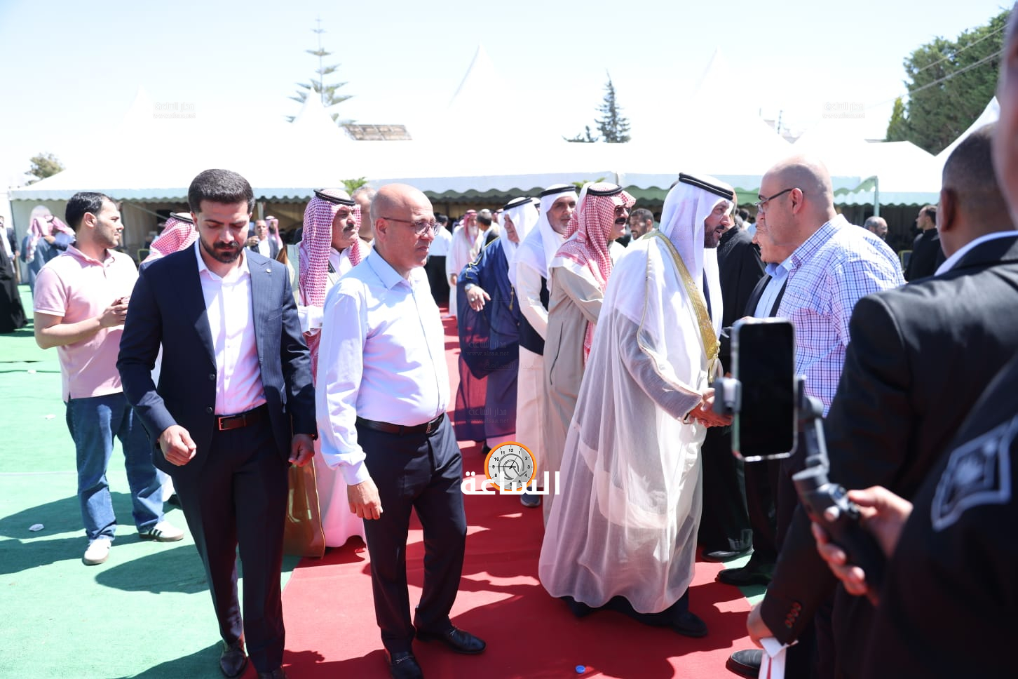 Madar Al-Saa Images 0.8005721405808952