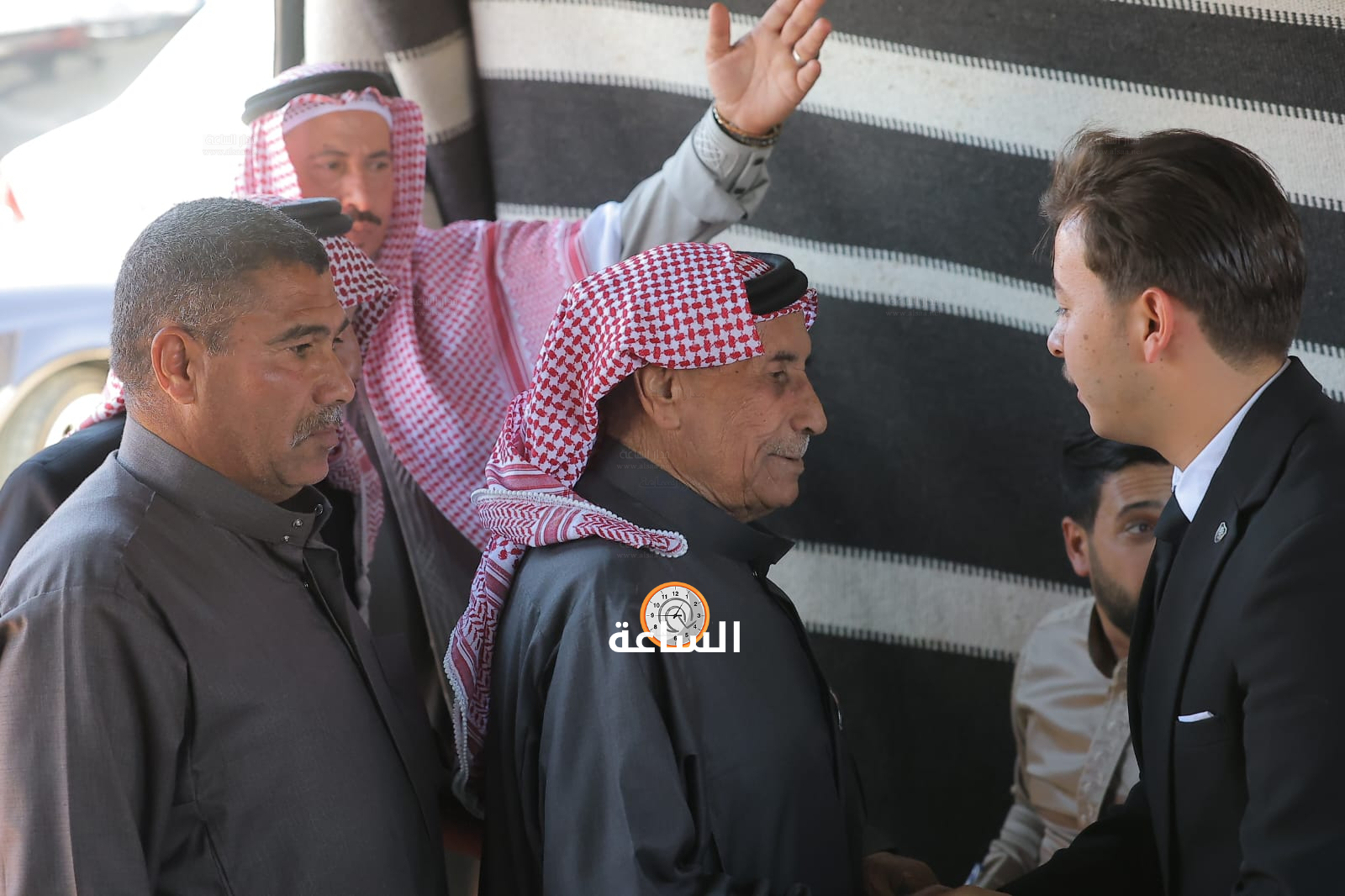 Madar Al-Saa Images 0.37487487752079374