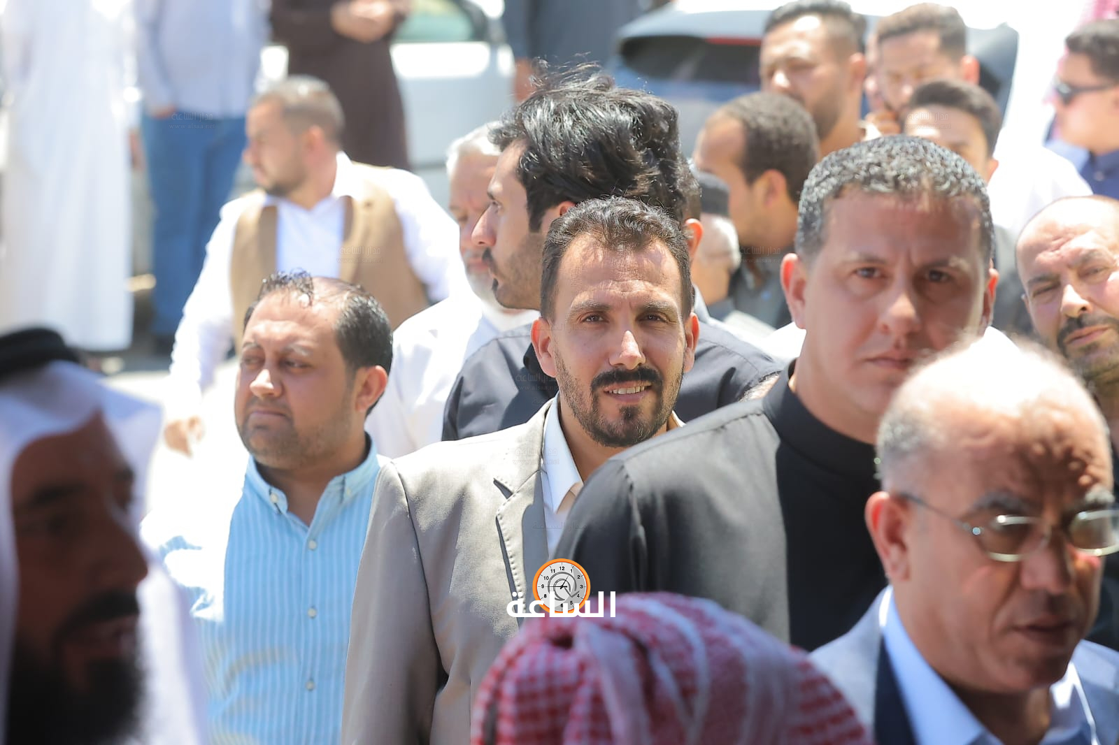 Madar Al-Saa Images 0.7777758686489908