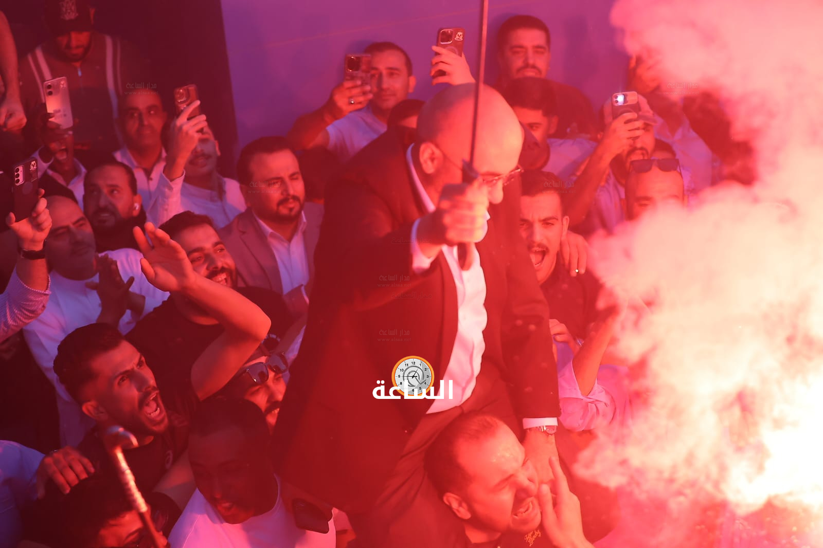 Madar Al-Saa Images 0.42794052633178625