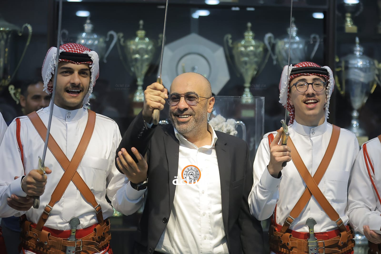 Madar Al-Saa Images 0.16895091243878368