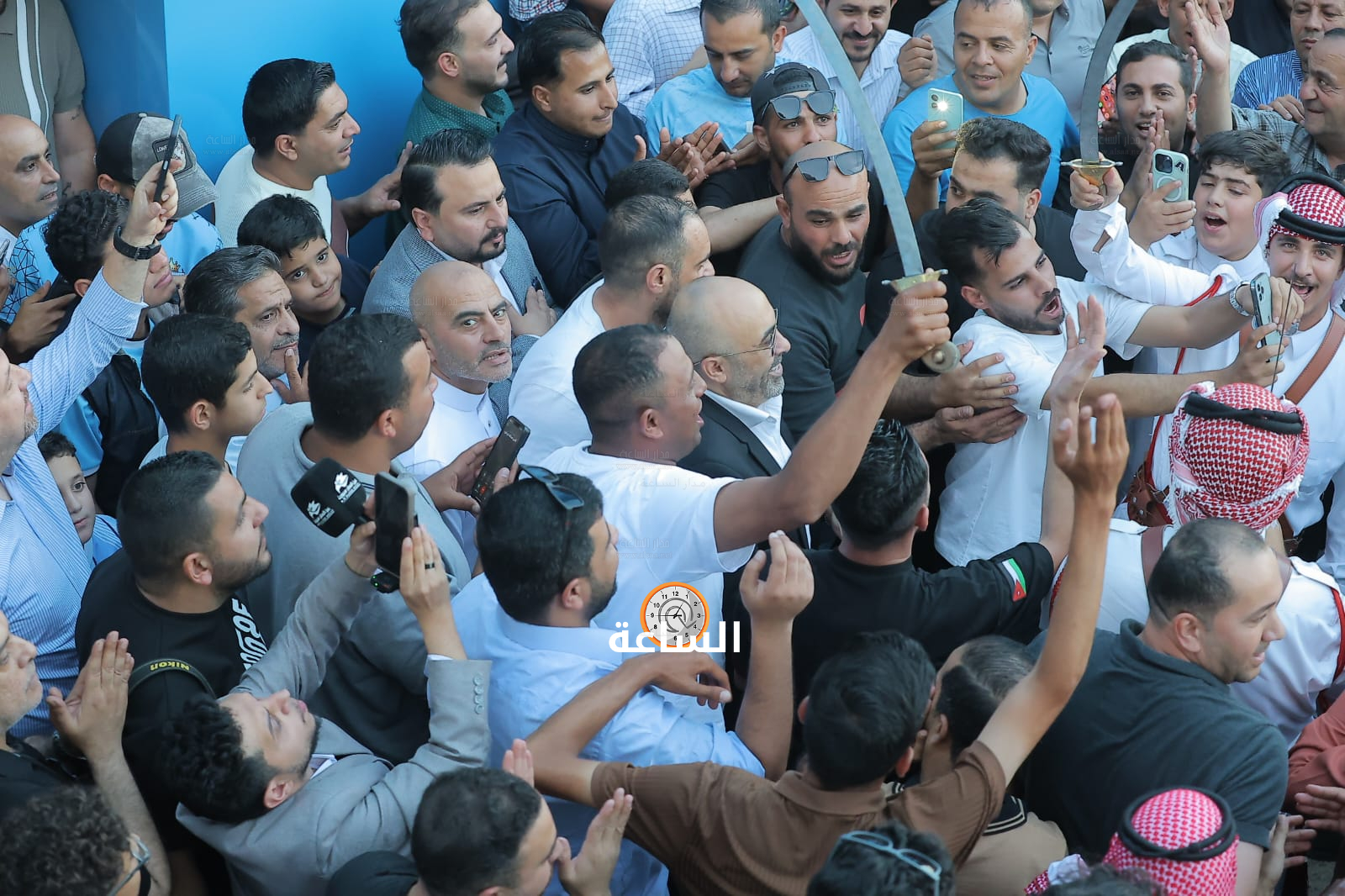 Madar Al-Saa Images 0.18016970028821355