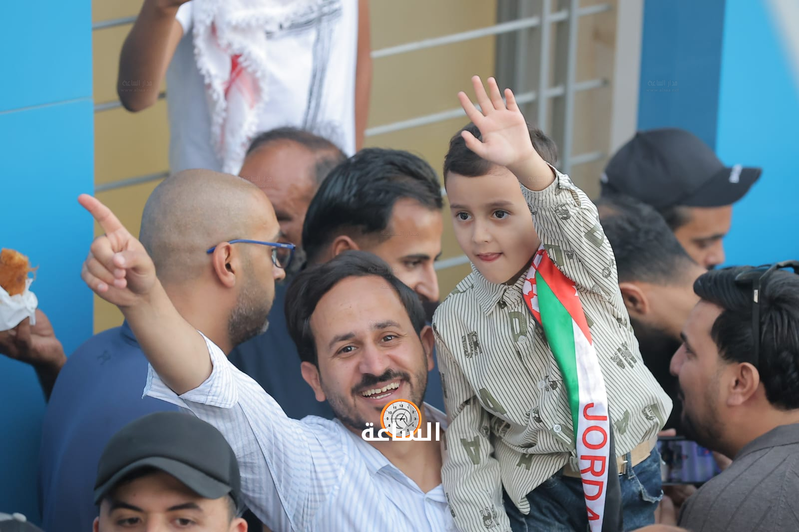 Madar Al-Saa Images 0.8083390154057059