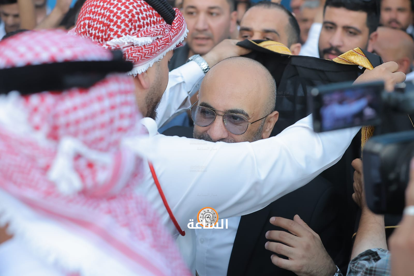 Madar Al-Saa Images 0.37178780993602434