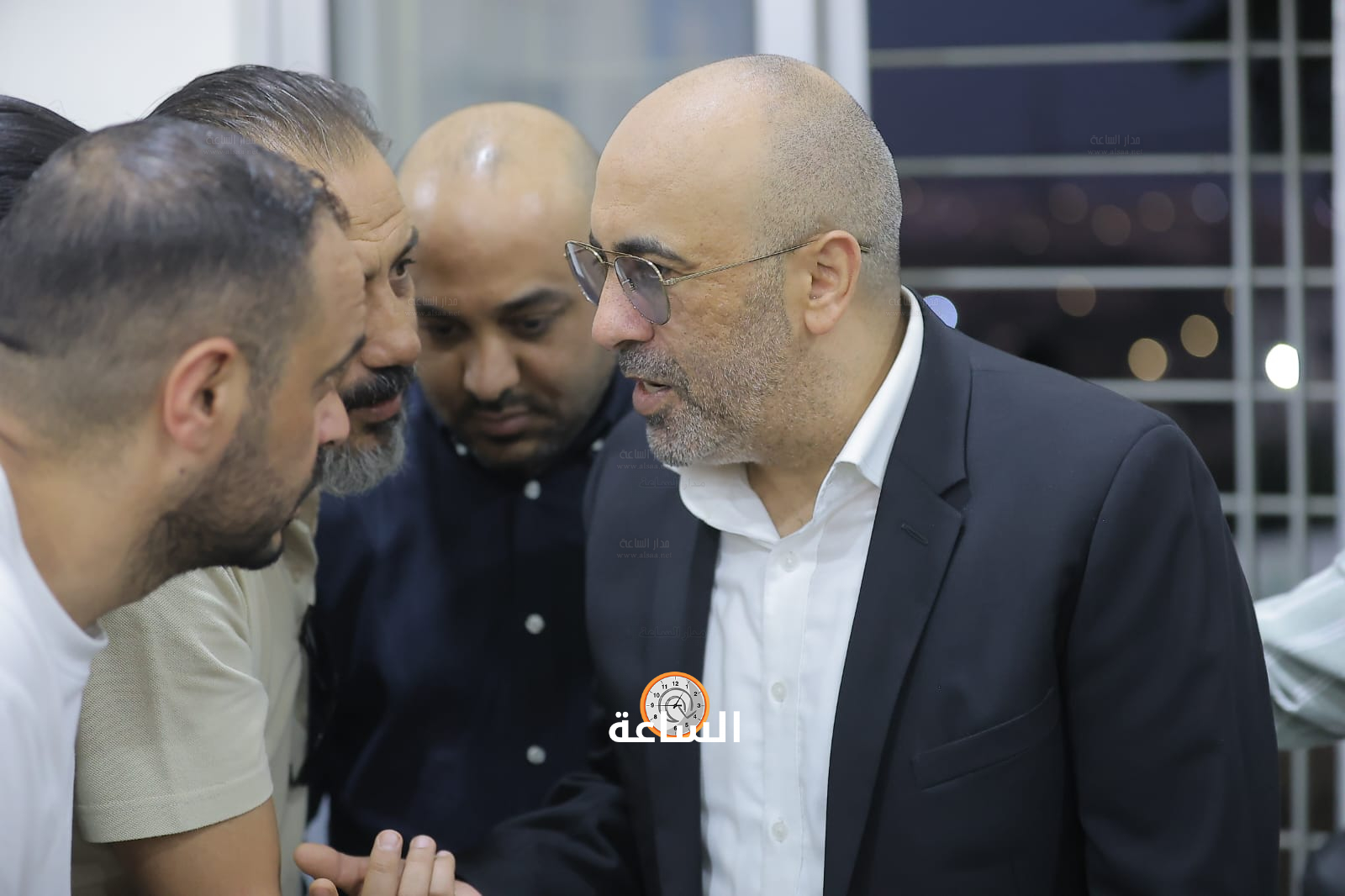 Madar Al-Saa Images 0.9903523305964799