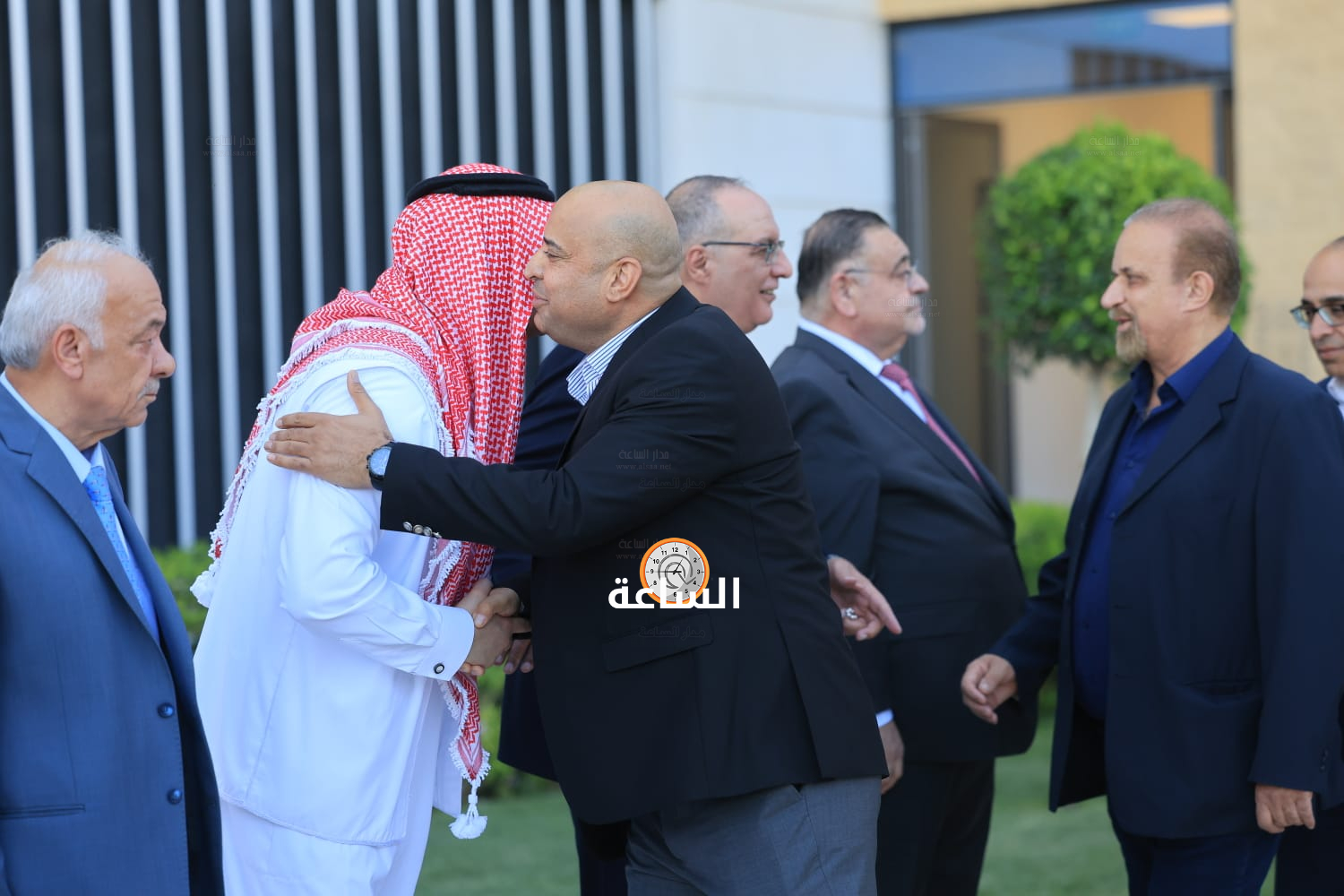Madar Al-Saa Images 0.182892639386244
