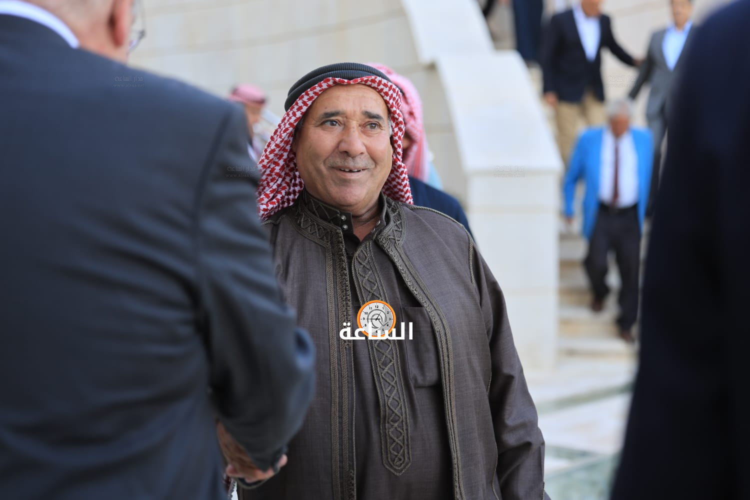 Madar Al-Saa Images 0.3602975428720868
