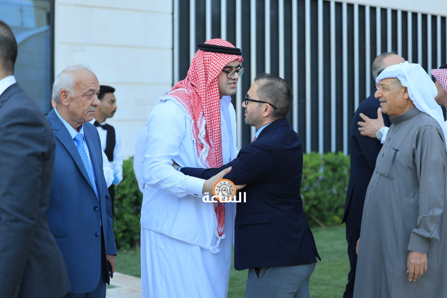 Madar Al-Saa Images 0.3893989047189299