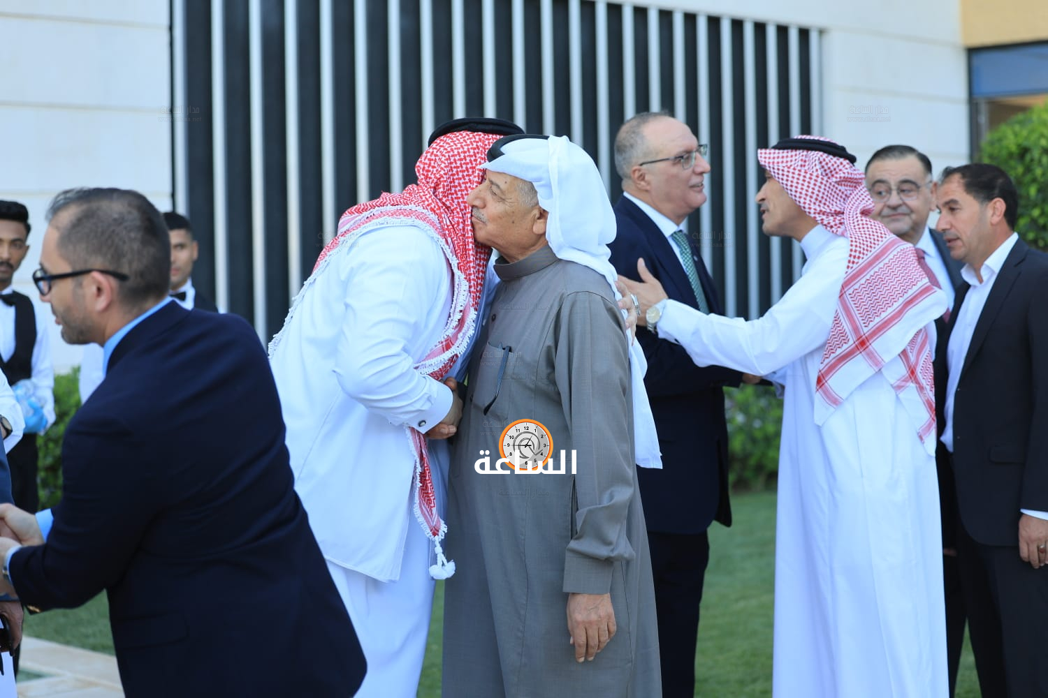 Madar Al-Saa Images 0.09661790302564421
