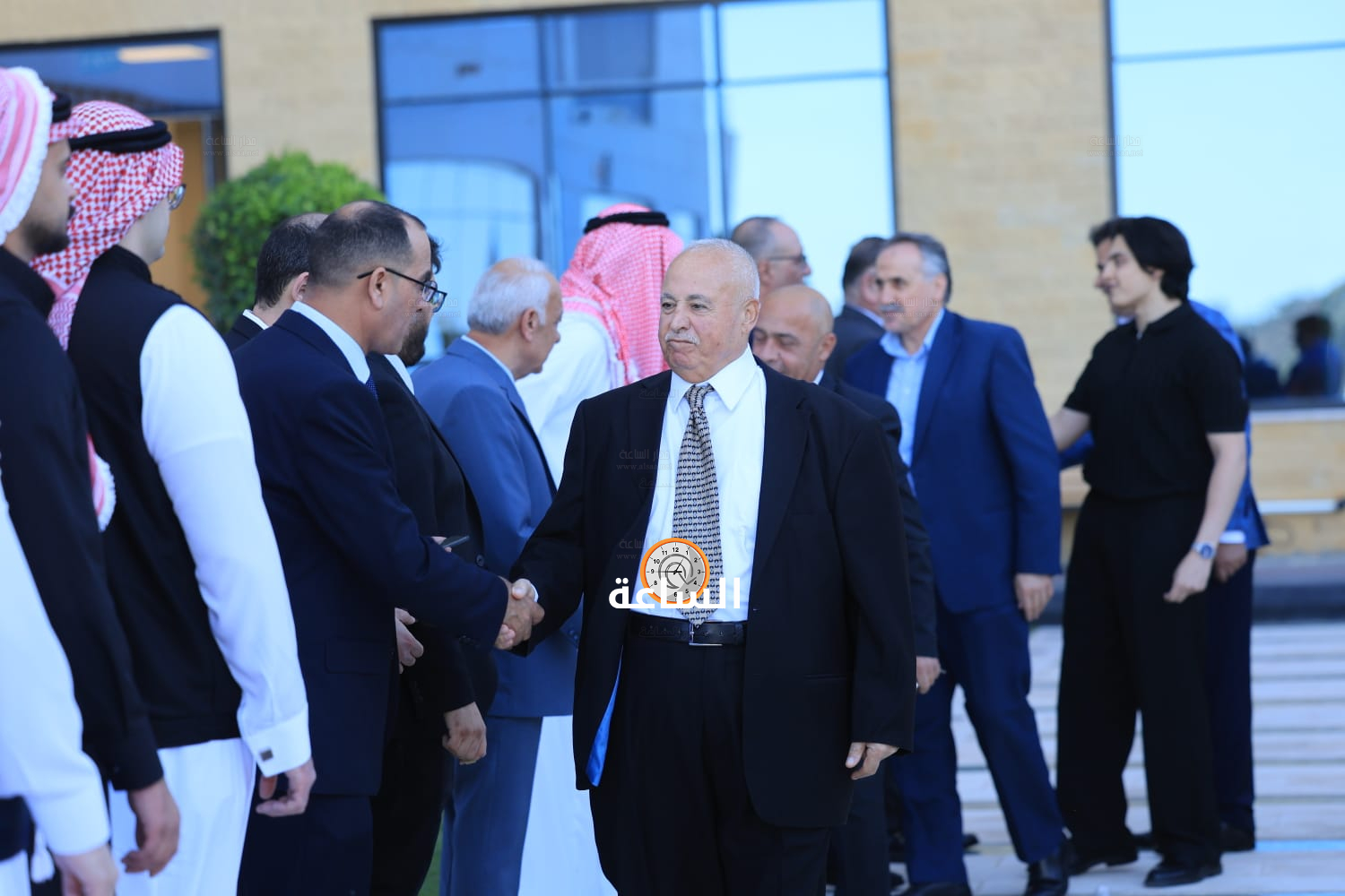 Madar Al-Saa Images 0.7396984972279552