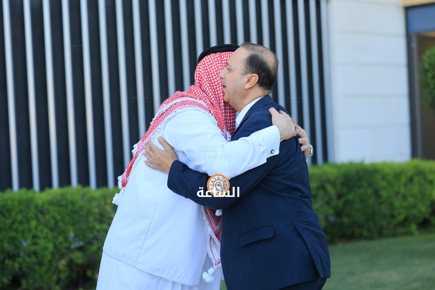 Madar Al-Saa Images 0.39125703093122877