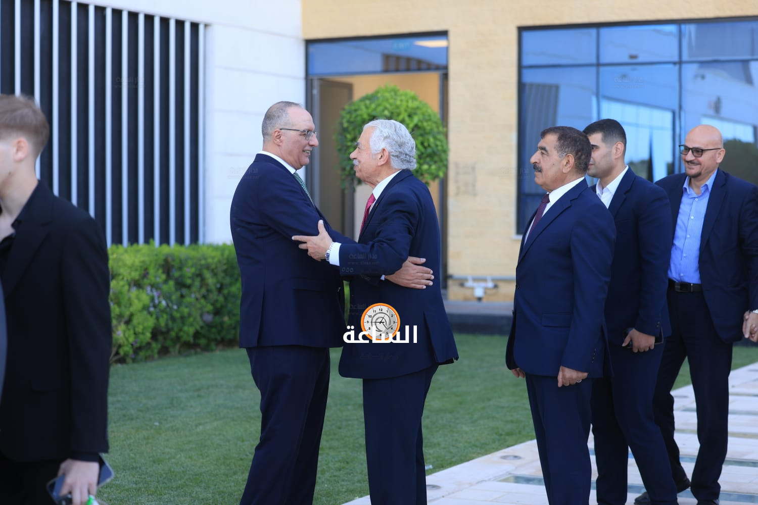 Madar Al-Saa Images 0.5569028216556524