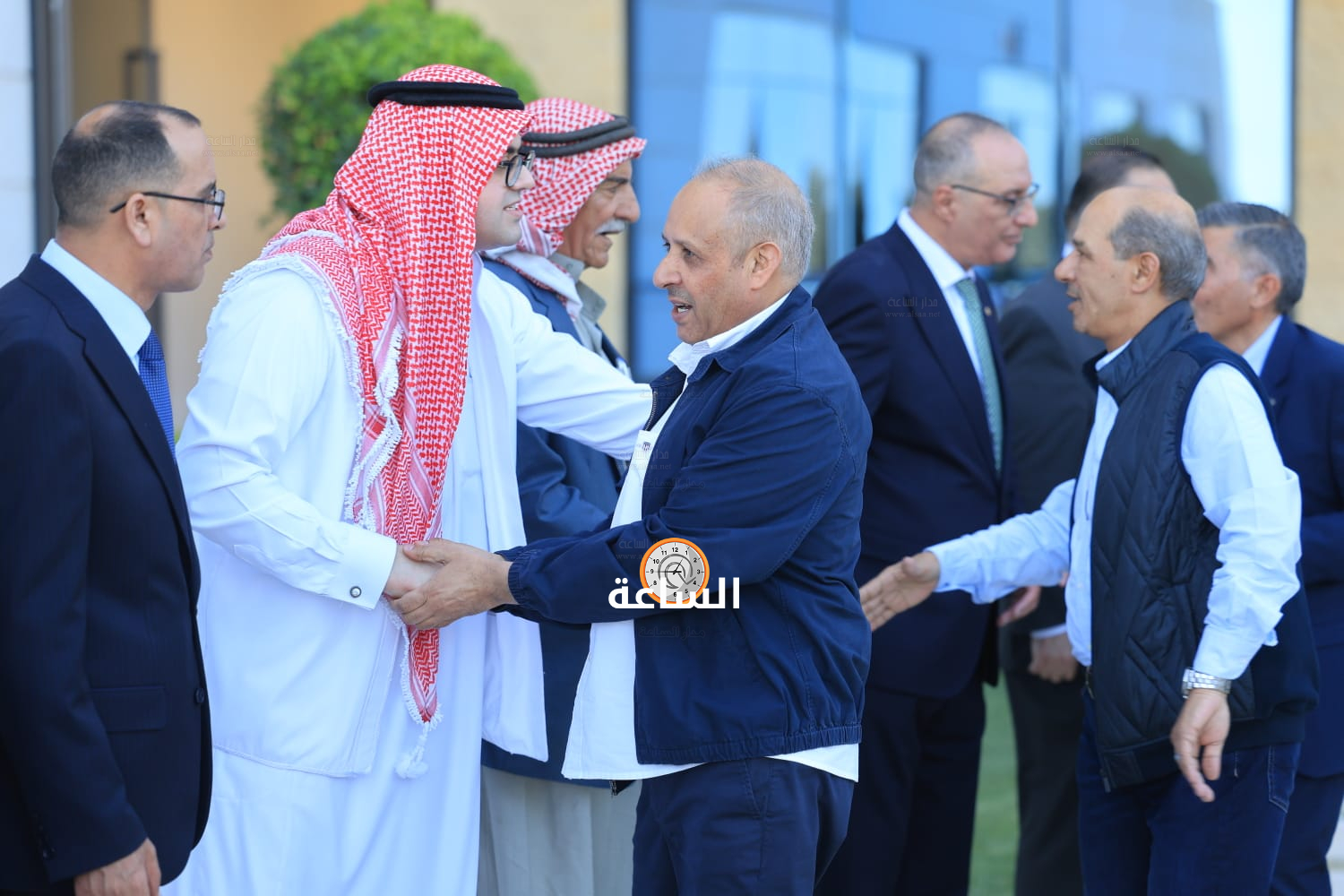 Madar Al-Saa Images 0.40840541454370816
