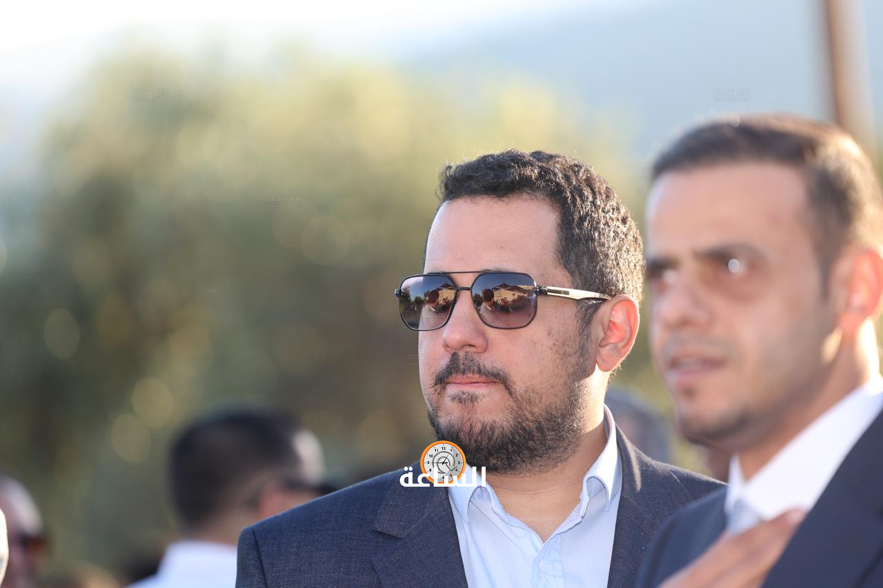 Madar Al-Saa Images 0.815518364530941