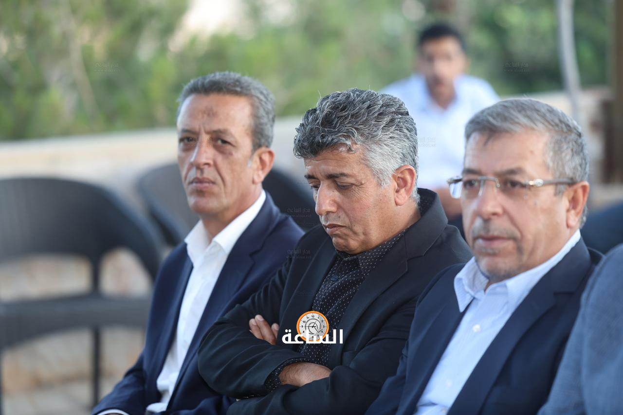 Madar Al-Saa Images 0.24083240727216626