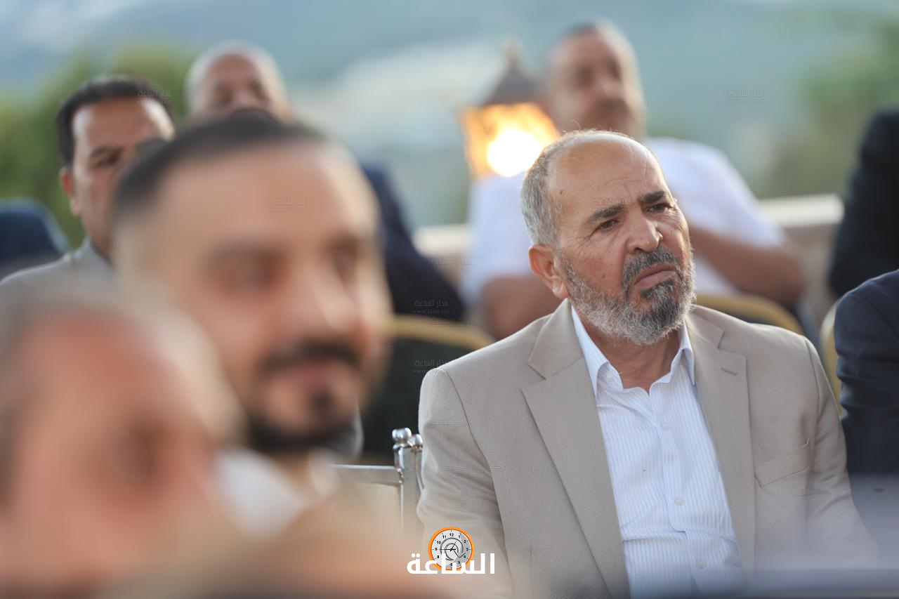 Madar Al-Saa Images 0.19534587221398758