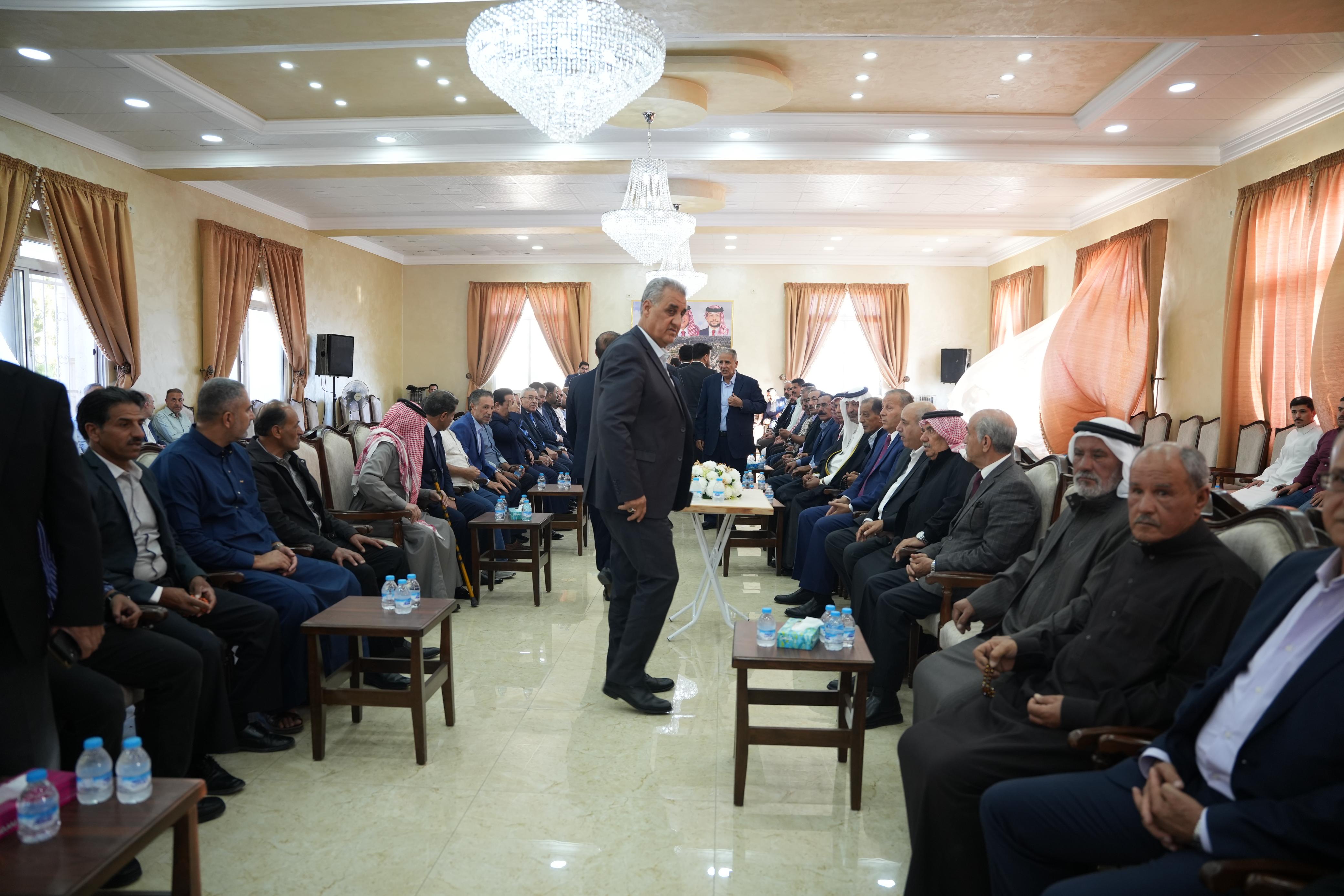 Madar Al-Saa Images 0.1588964300855552