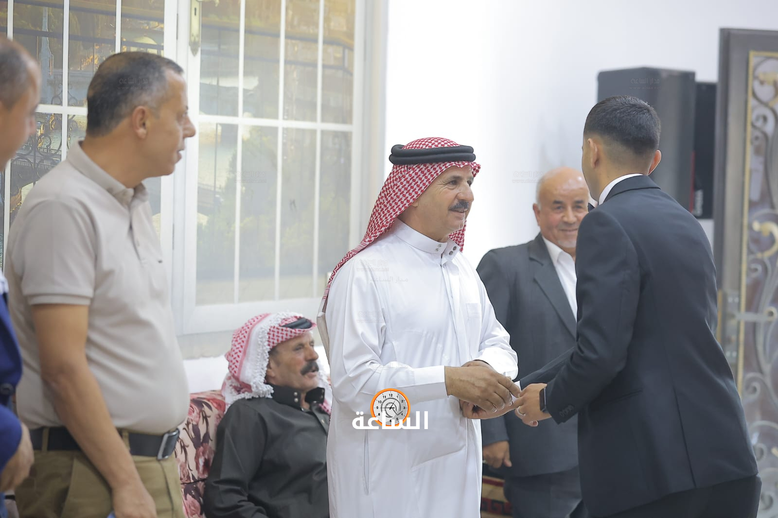 Madar Al-Saa Images 0.31337366373371645