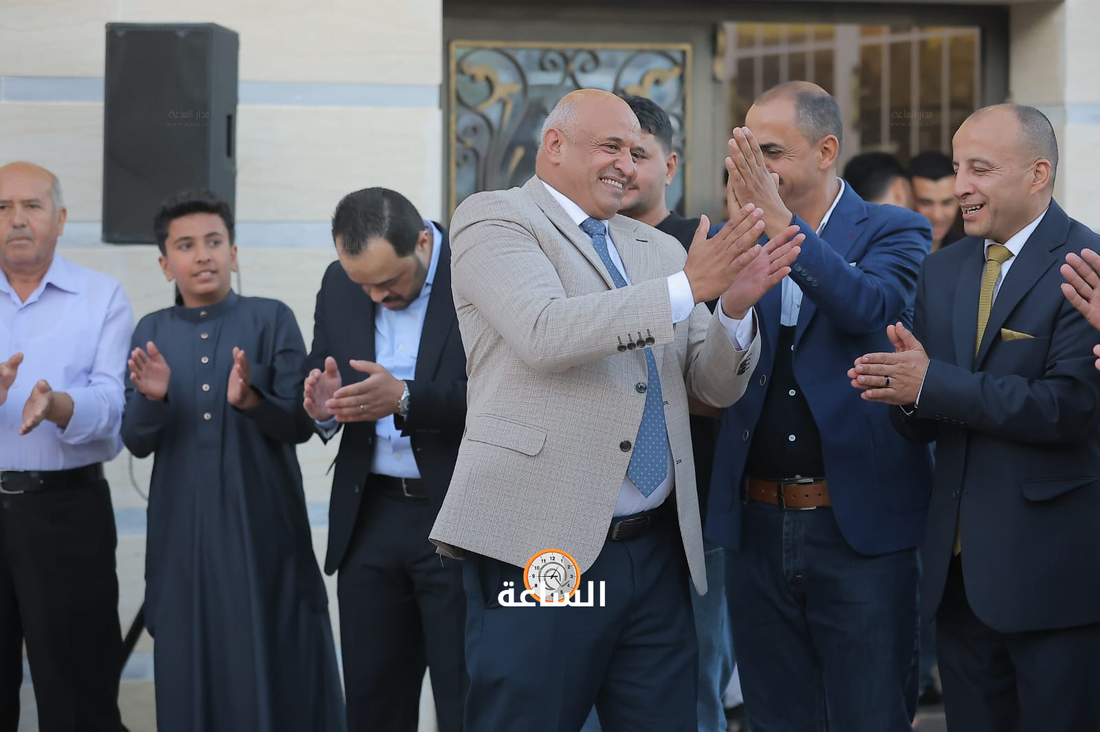 Madar Al-Saa Images 0.7980314300346666