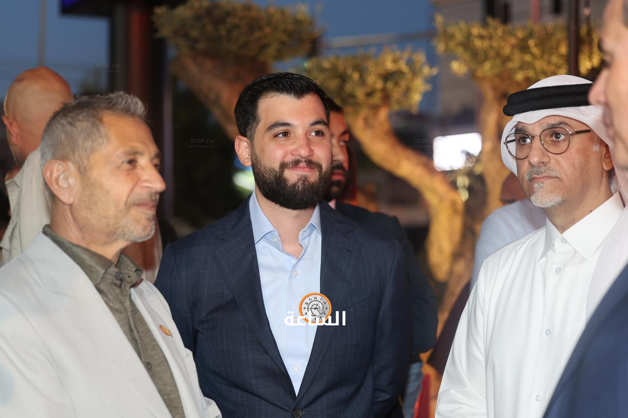 Madar Al-Saa Images 0.07074828354483875