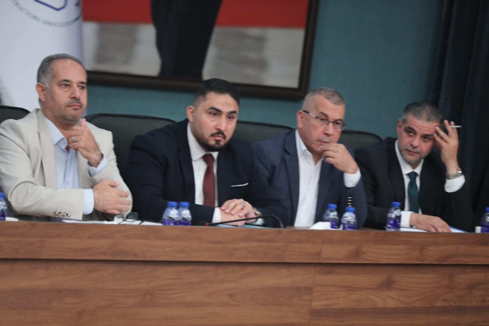 Madar Al-Saa Images 0.4272806383785144