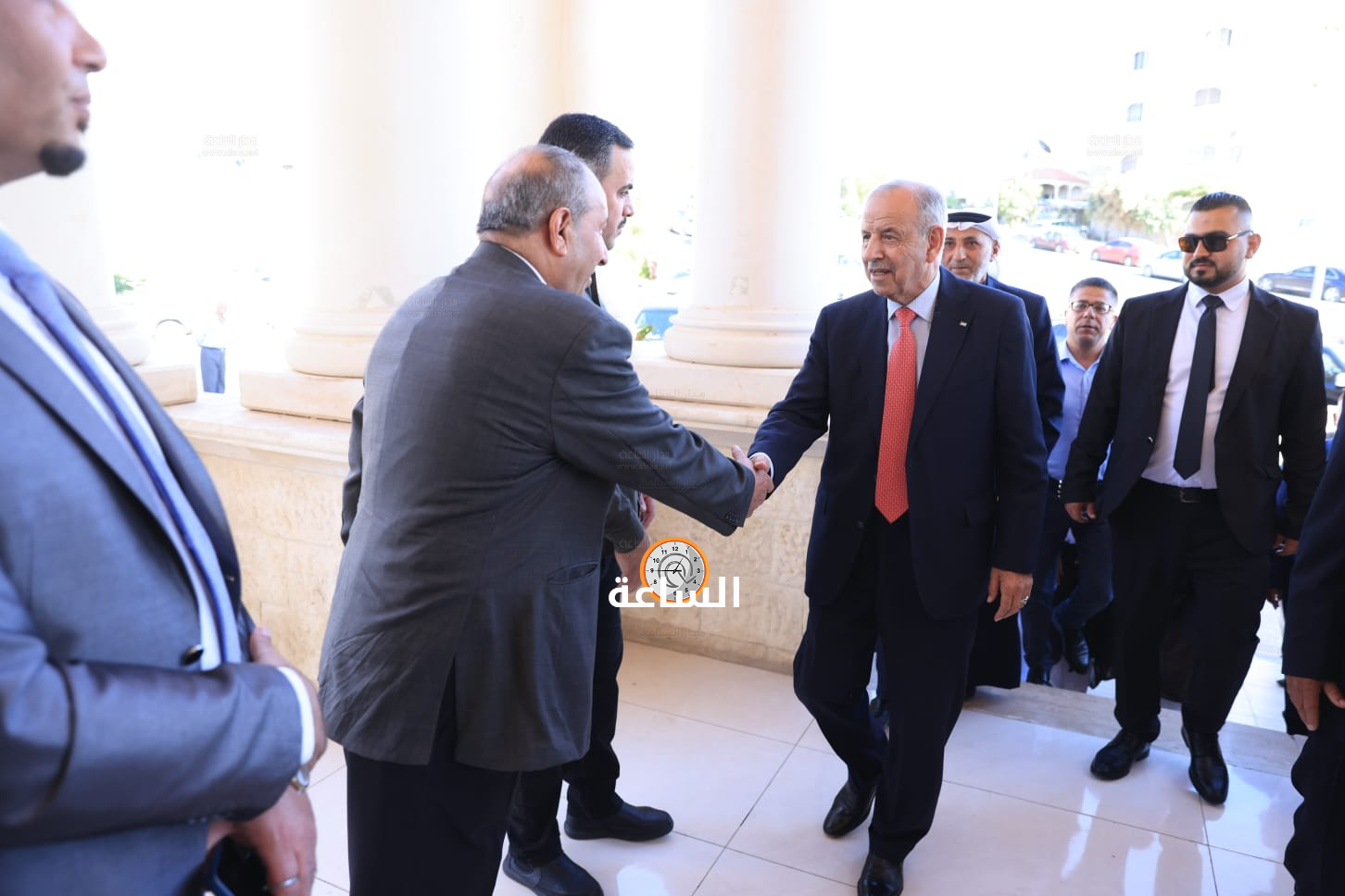 Madar Al-Saa Images 0.1414047470637294