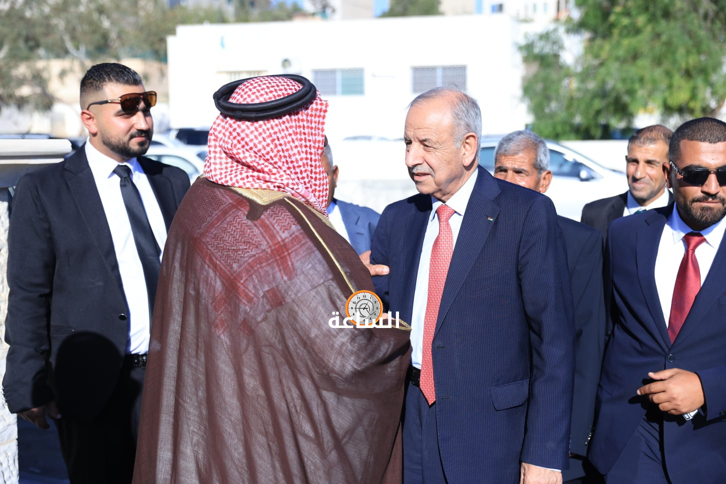 Madar Al-Saa Images 0.8396846211850411