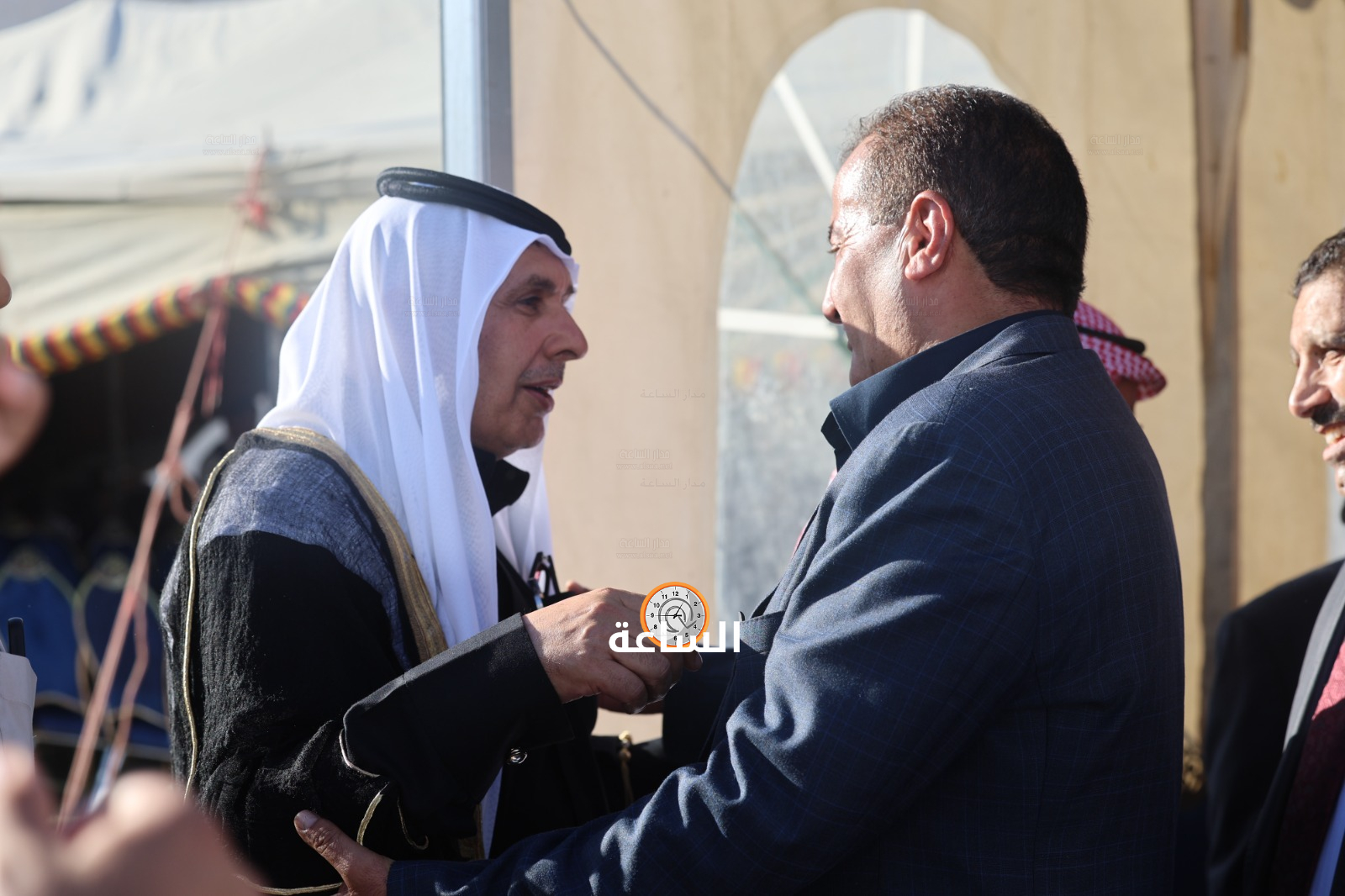 Madar Al-Saa Images 0.5624562254055102