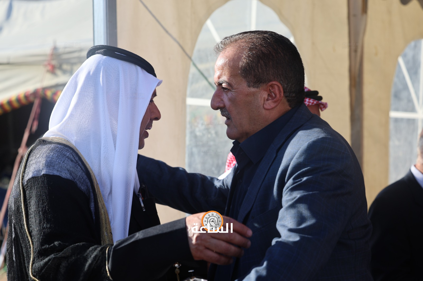 Madar Al-Saa Images 0.1774846587789526