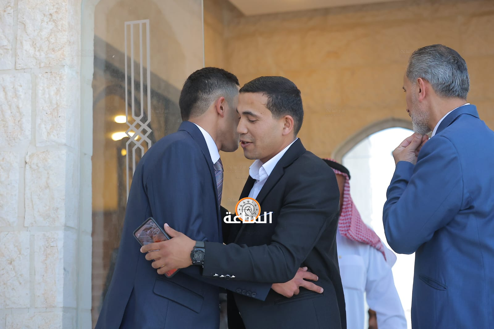Madar Al-Saa Images 0.362075851769704