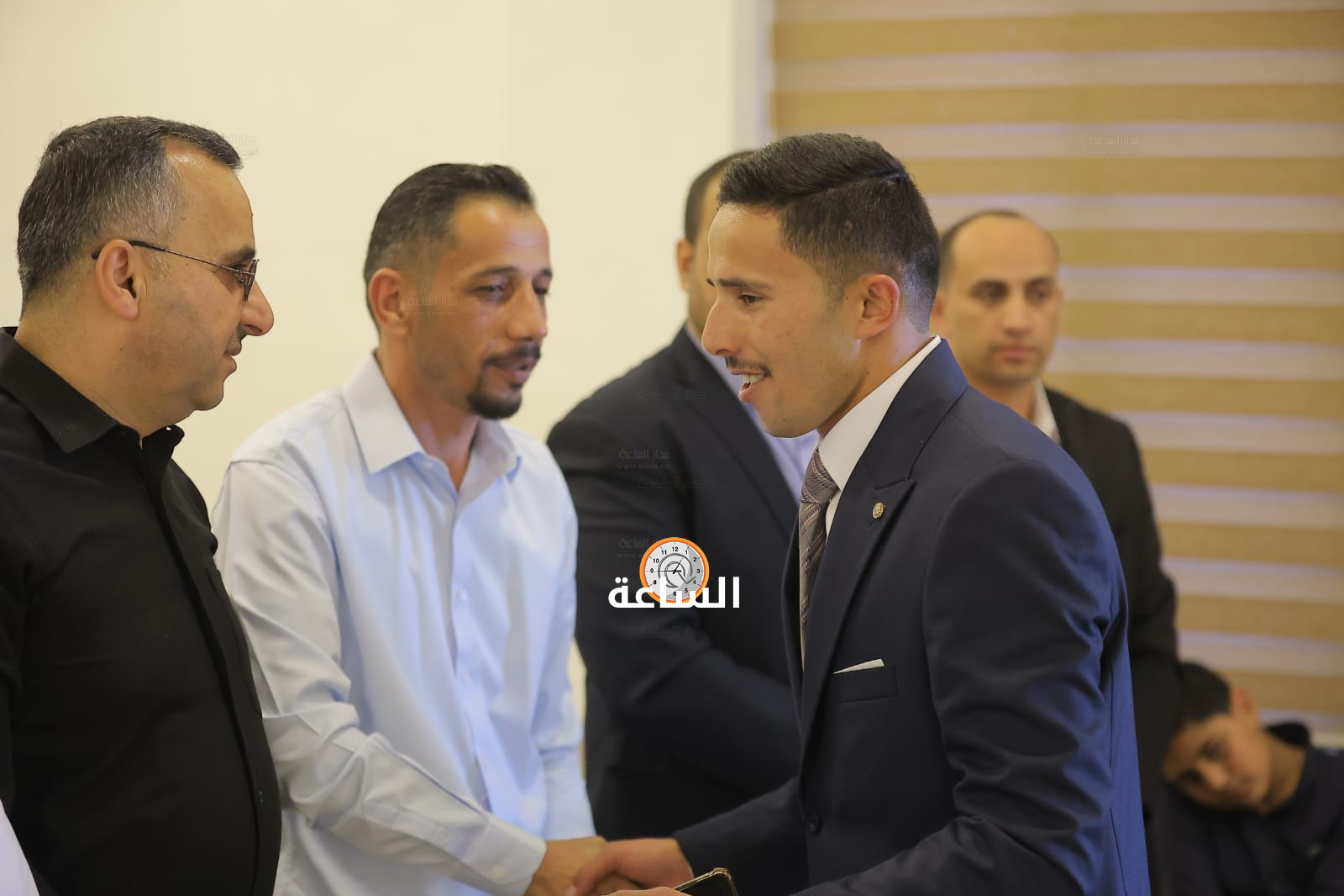 Madar Al-Saa Images 0.14558368223155616