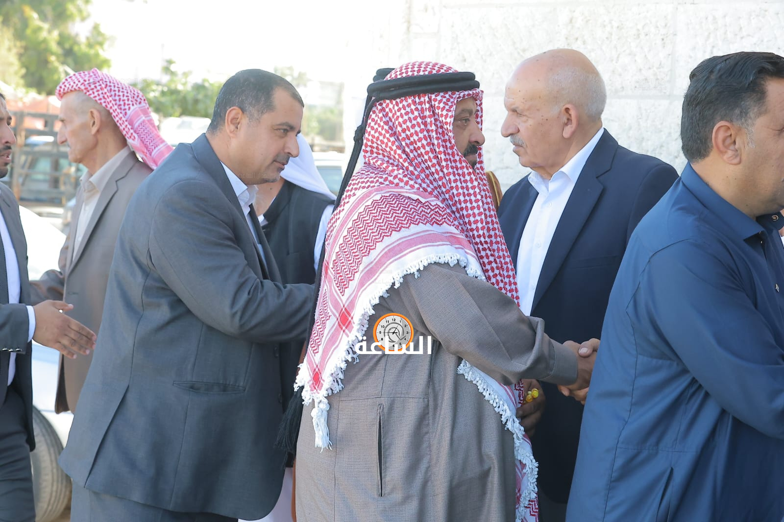 Madar Al-Saa Images 0.2441230402432114