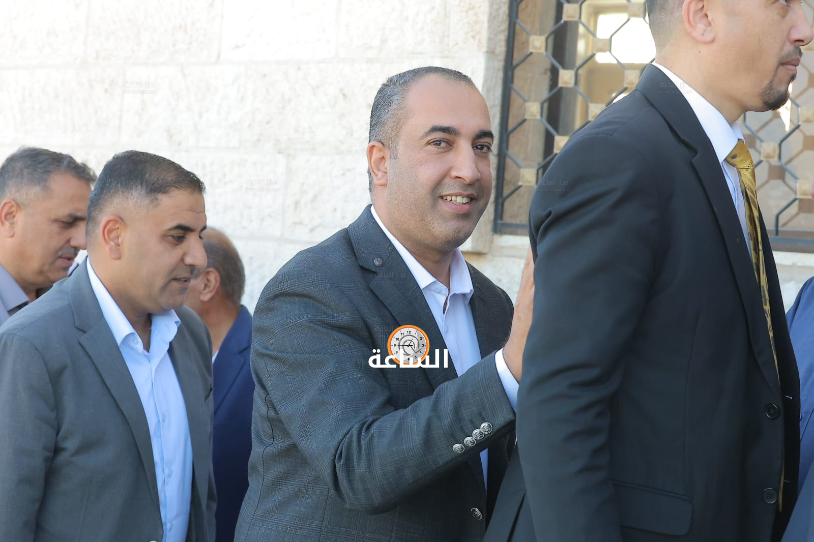 Madar Al-Saa Images 0.5720225039256543