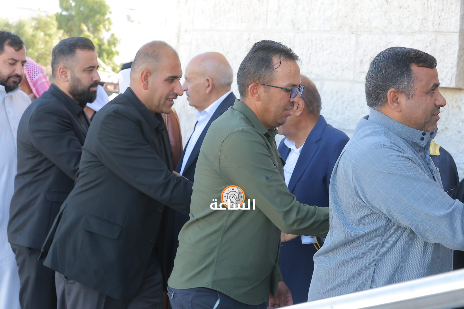 Madar Al-Saa Images 0.0067788604621967785