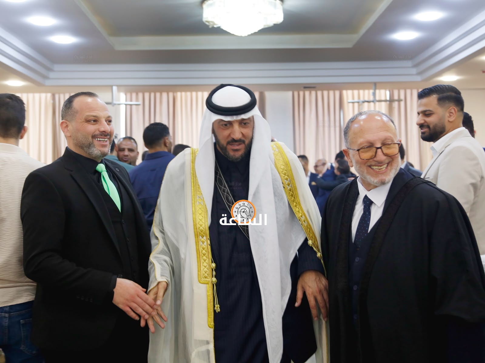 Madar Al-Saa Images 0.2744625813148943