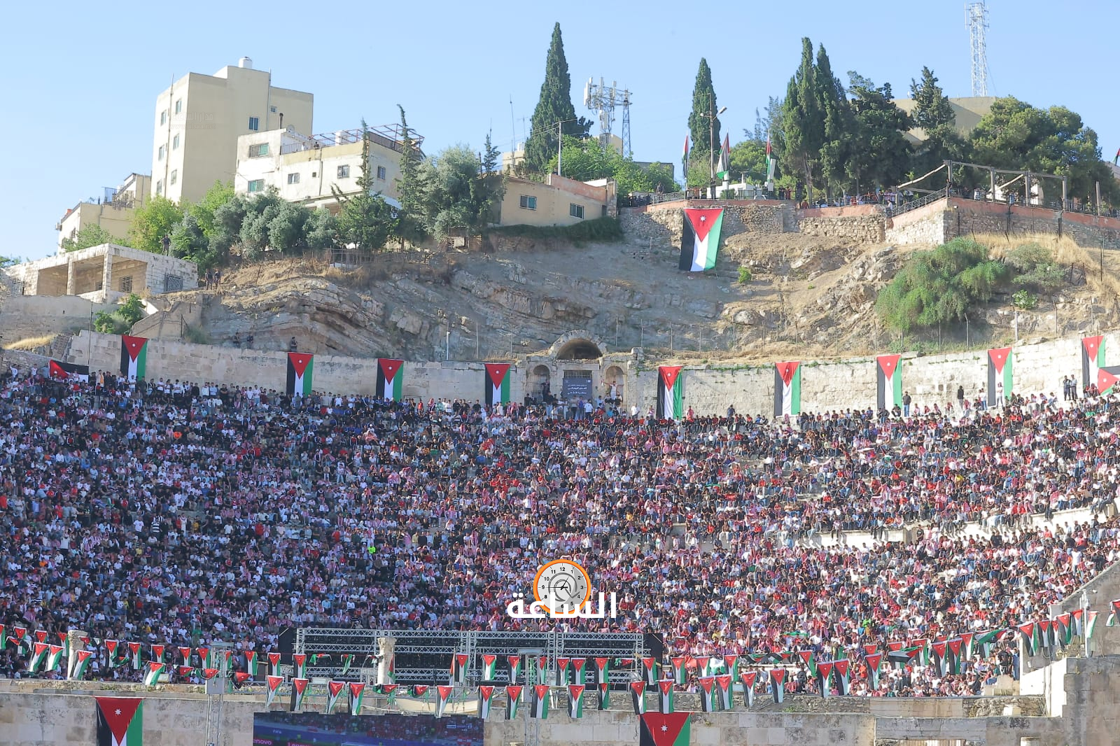 Madar Al-Saa Images 0.6438985725664929