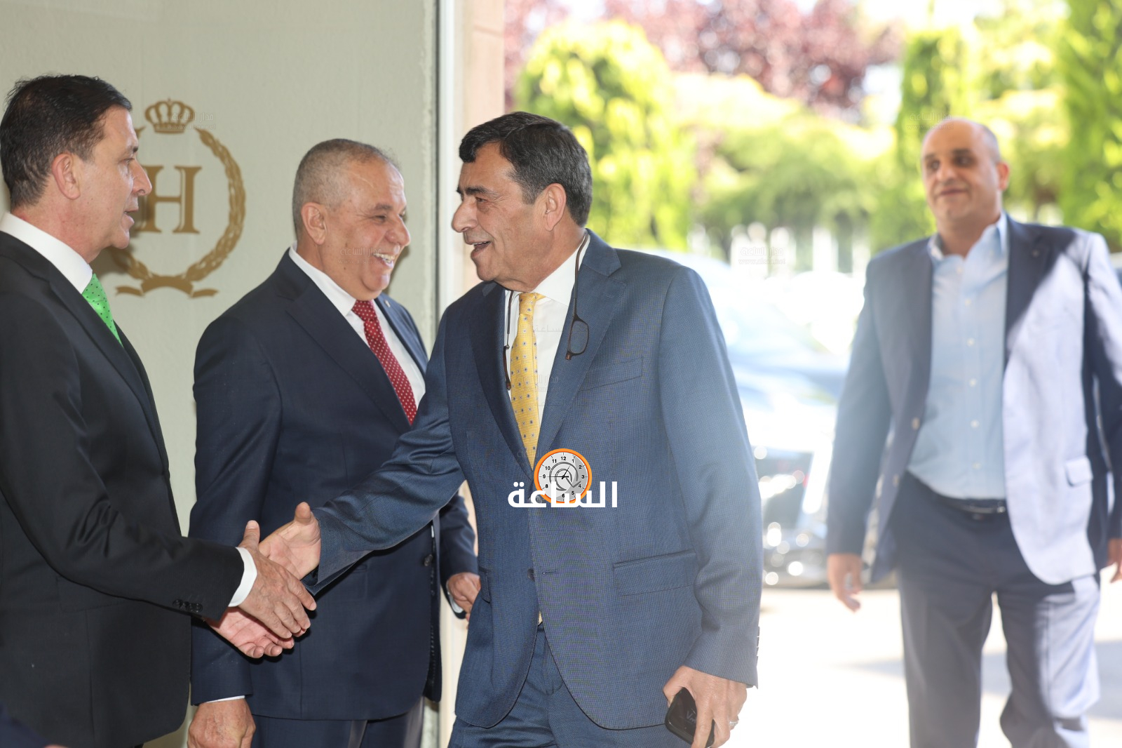 Madar Al-Saa Images 0.18517071161064835