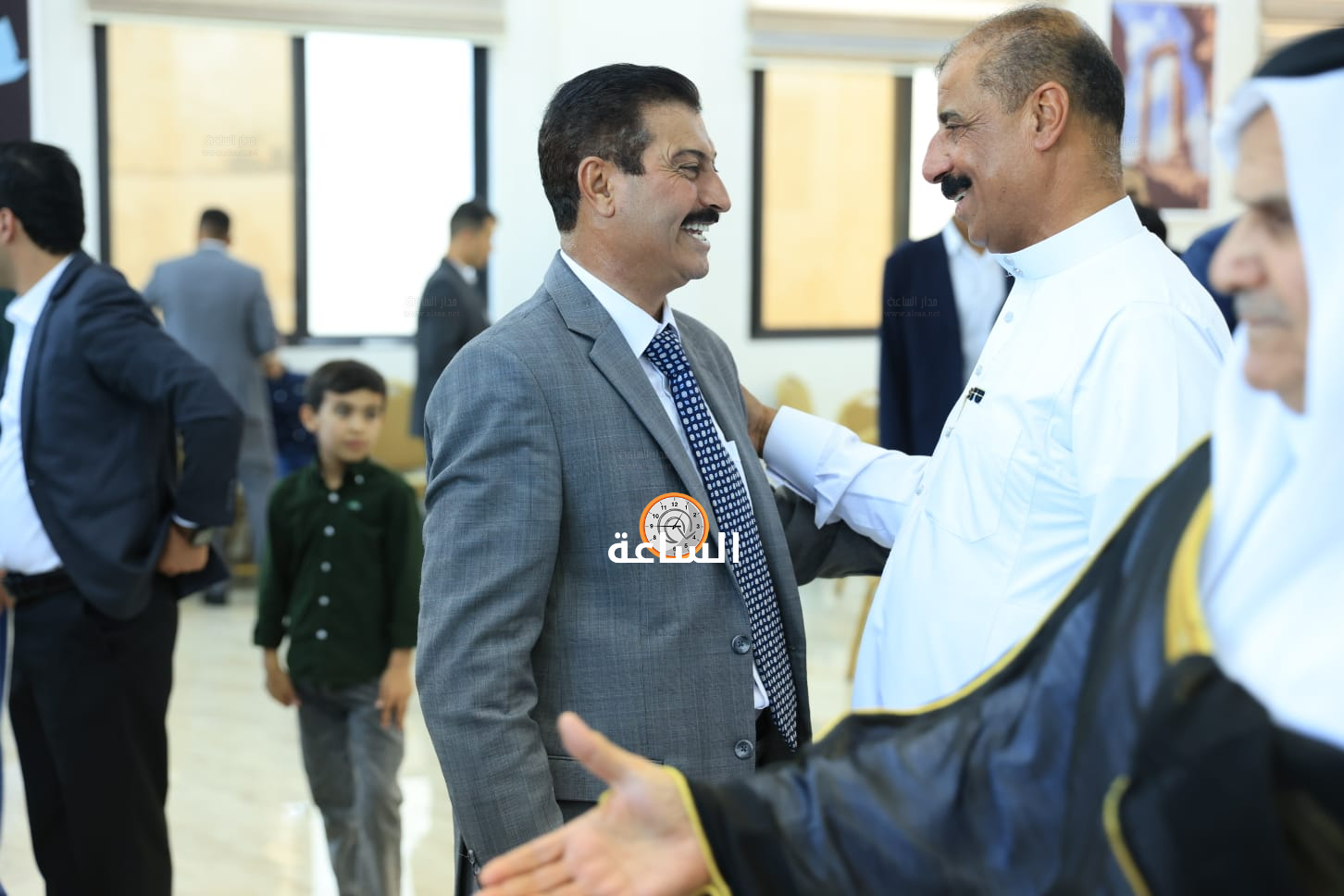 Madar Al-Saa Images 0.049162646848489366