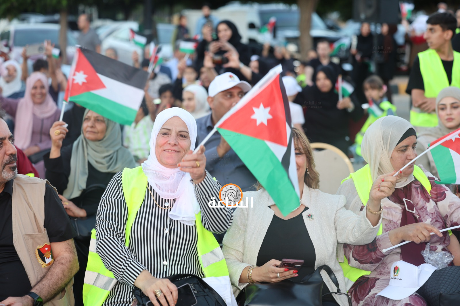Madar Al-Saa Images 0.4391168754271848