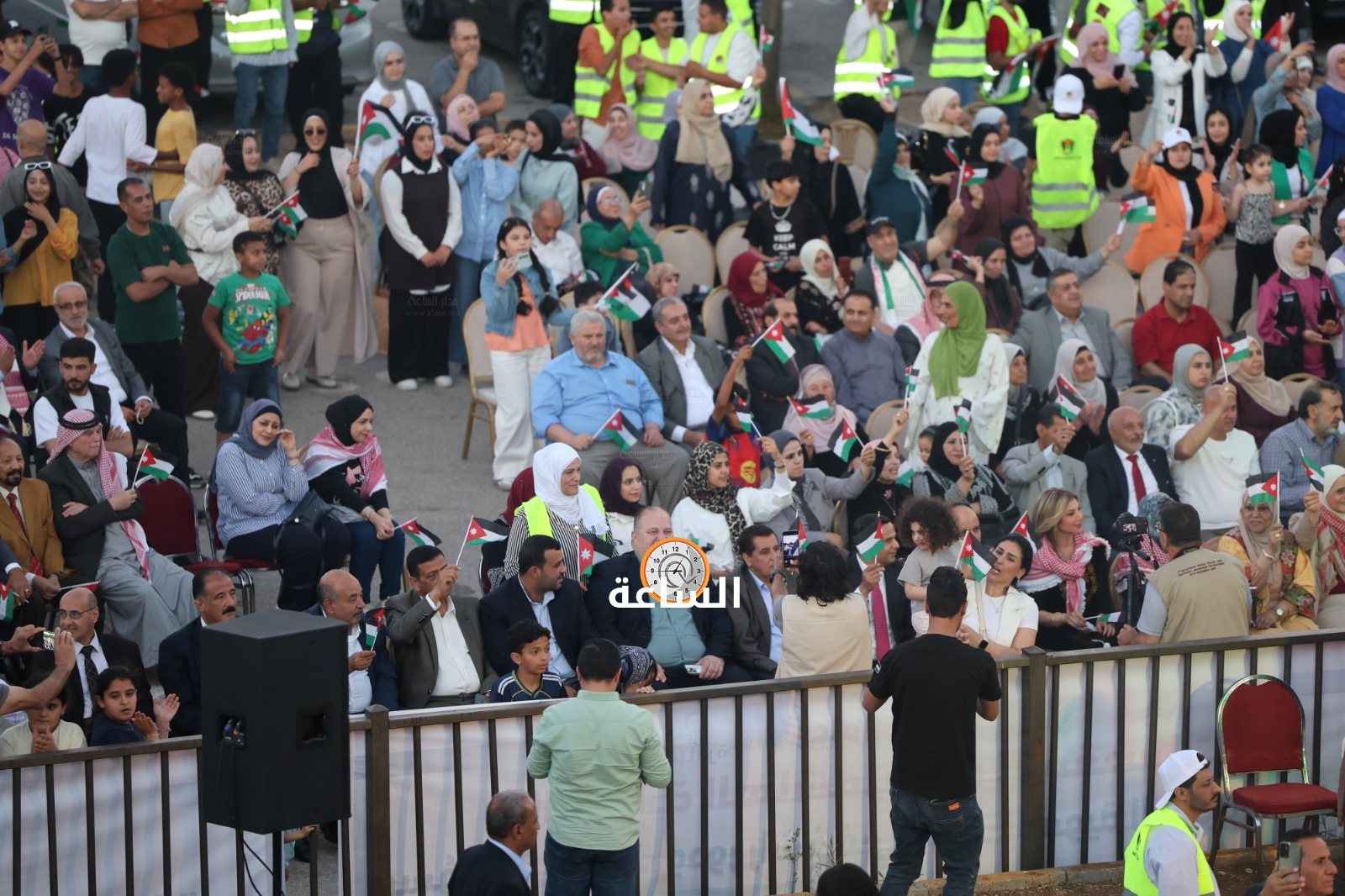 Madar Al-Saa Images 0.385118068228798