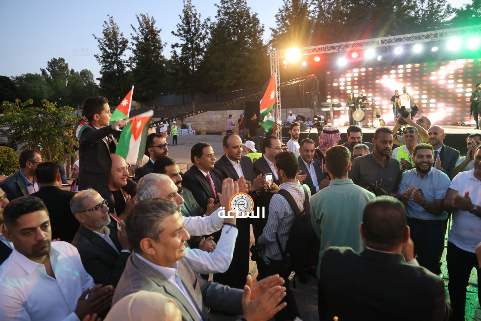 Madar Al-Saa Images 0.8837461285483746