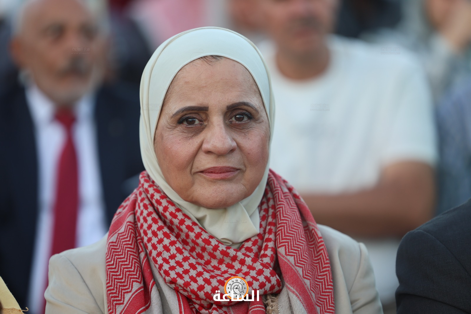Madar Al-Saa Images 0.4497847129892856