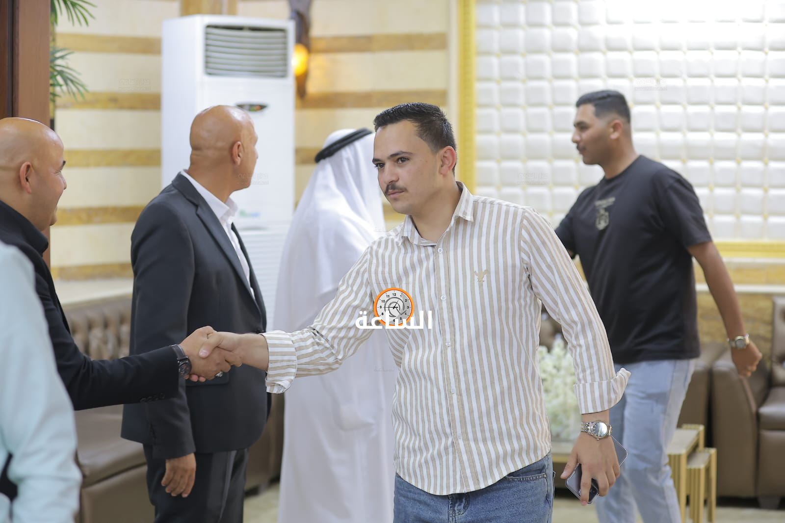 Madar Al-Saa Images 0.8936353797807498