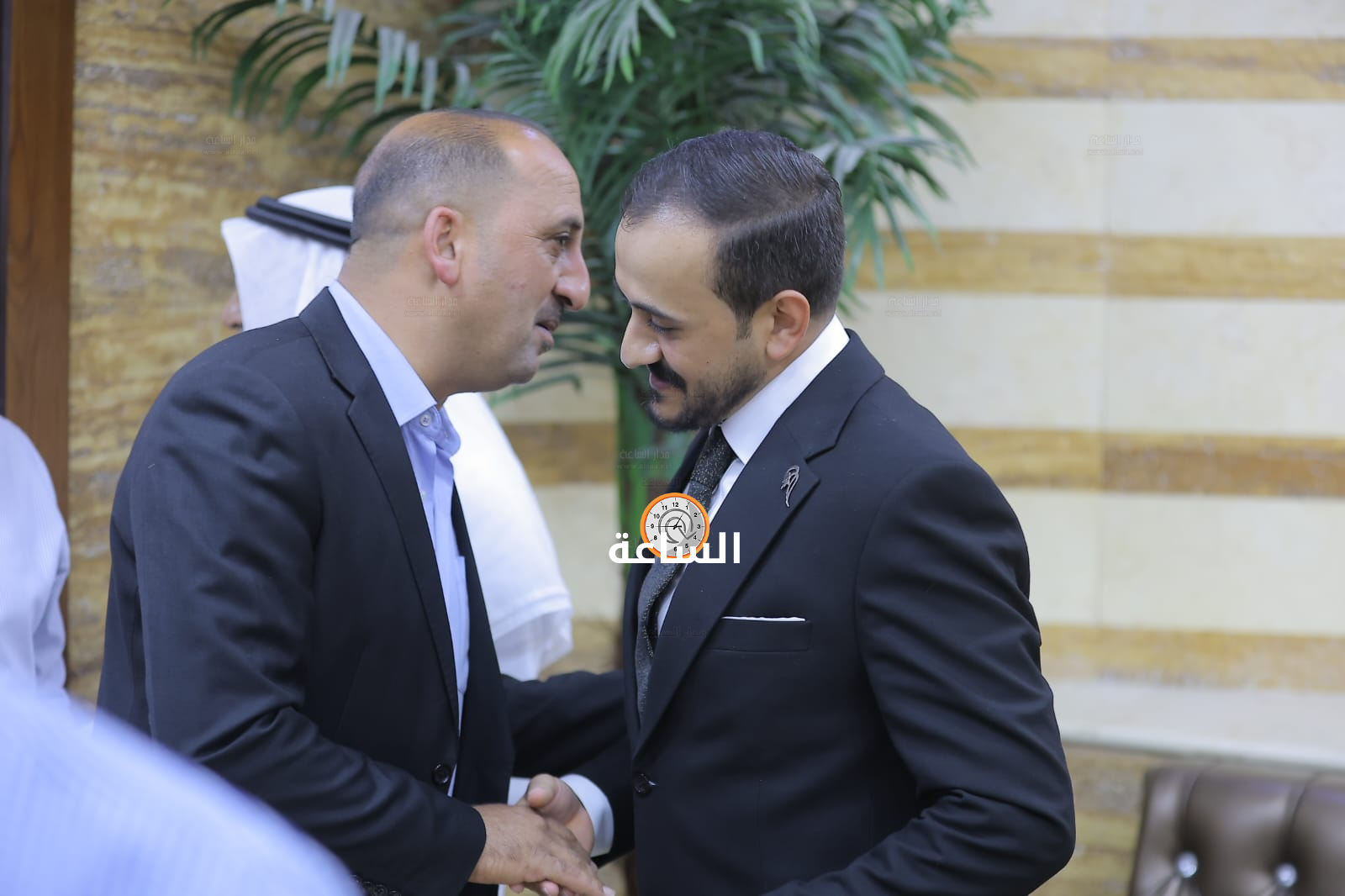 Madar Al-Saa Images 0.9775057831474393