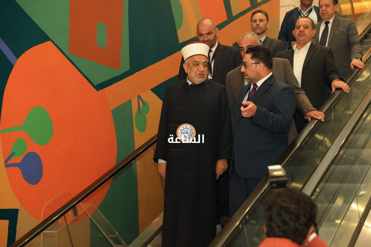 Madar Al-Saa Images 0.1883354419667962