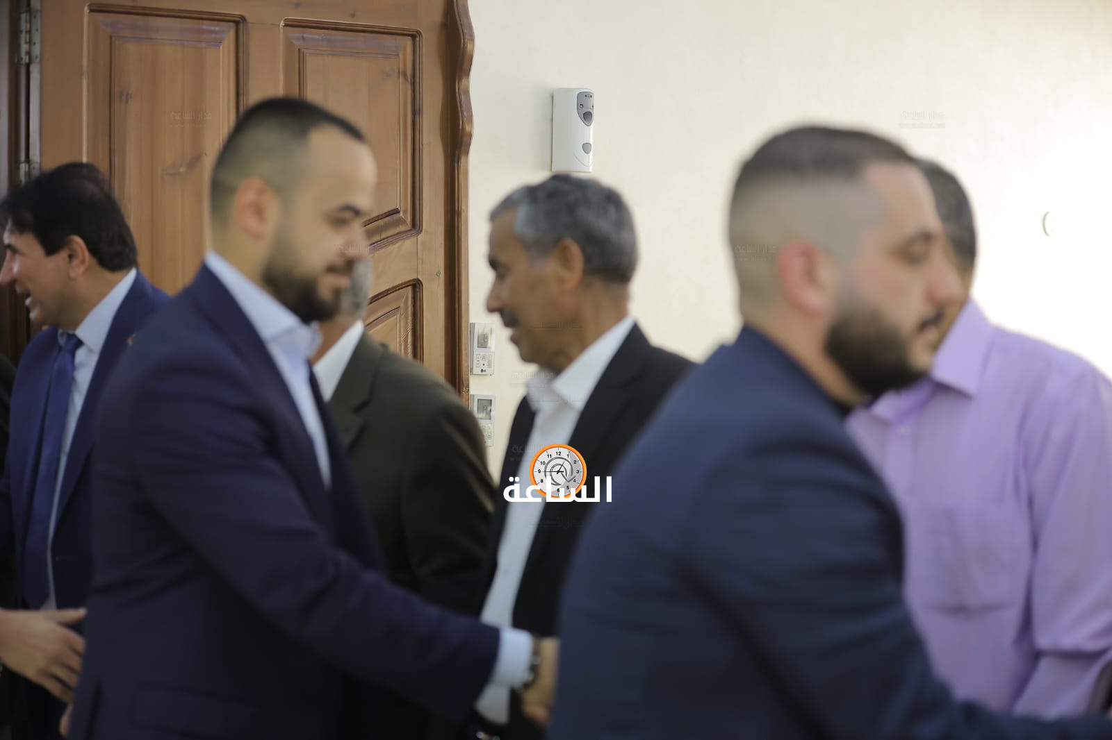 Madar Al-Saa Images 0.3085542125096665