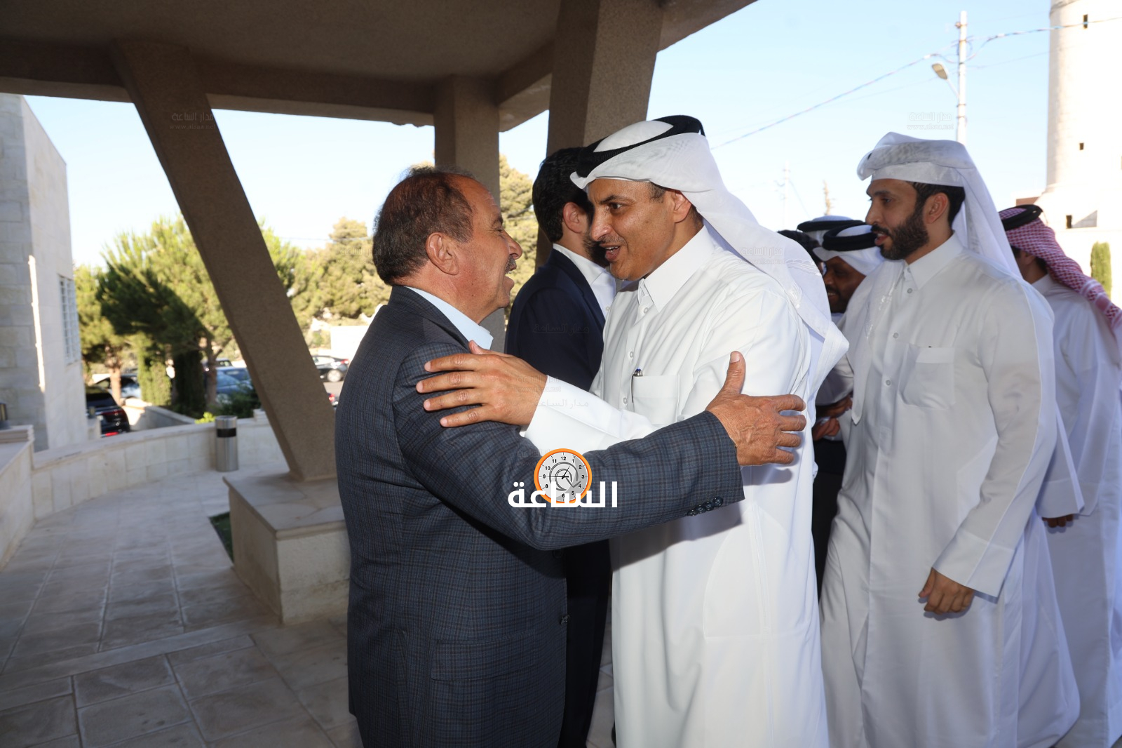 Madar Al-Saa Images 0.3131773451428179