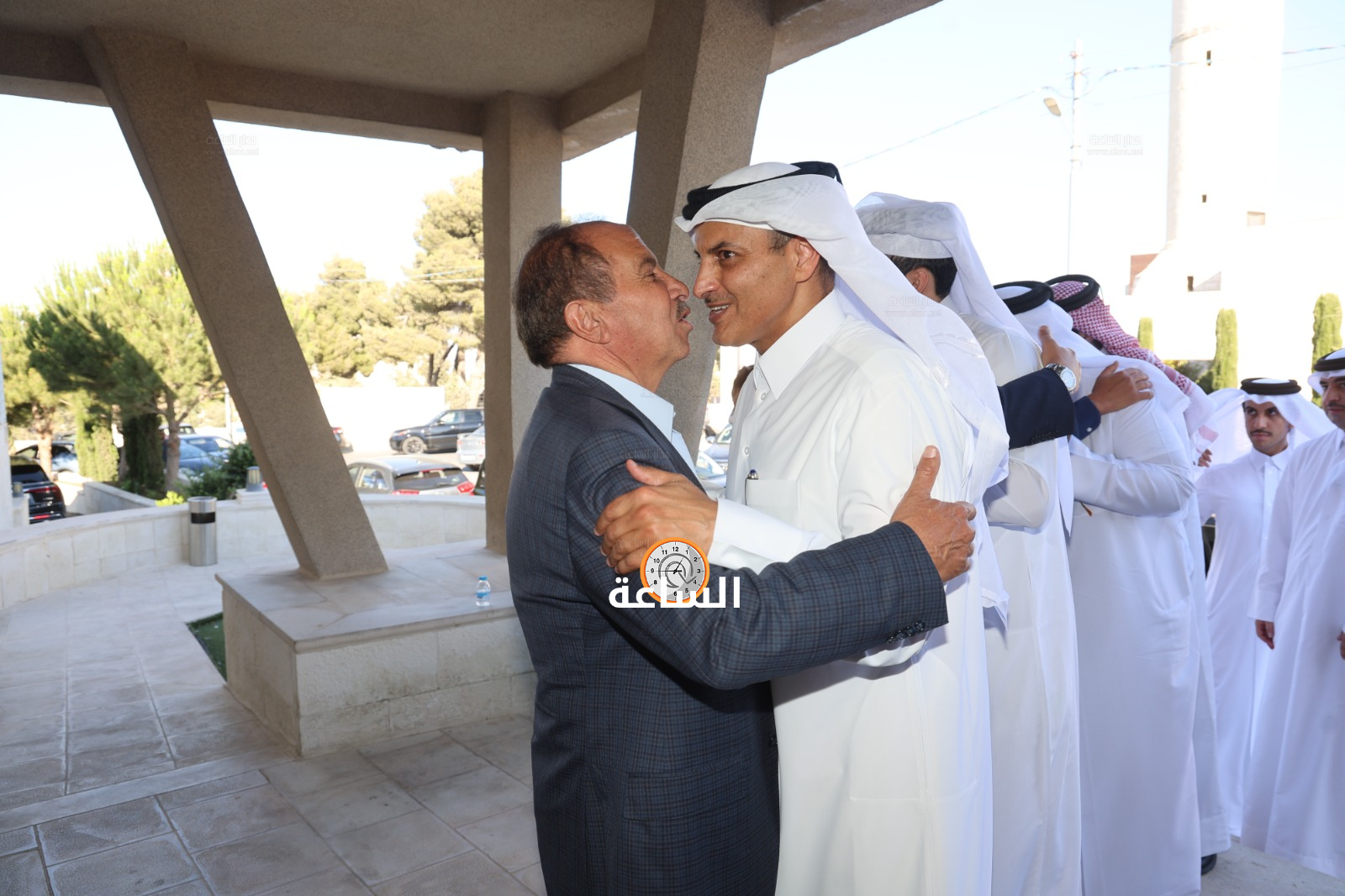 Madar Al-Saa Images 0.1916336687070782