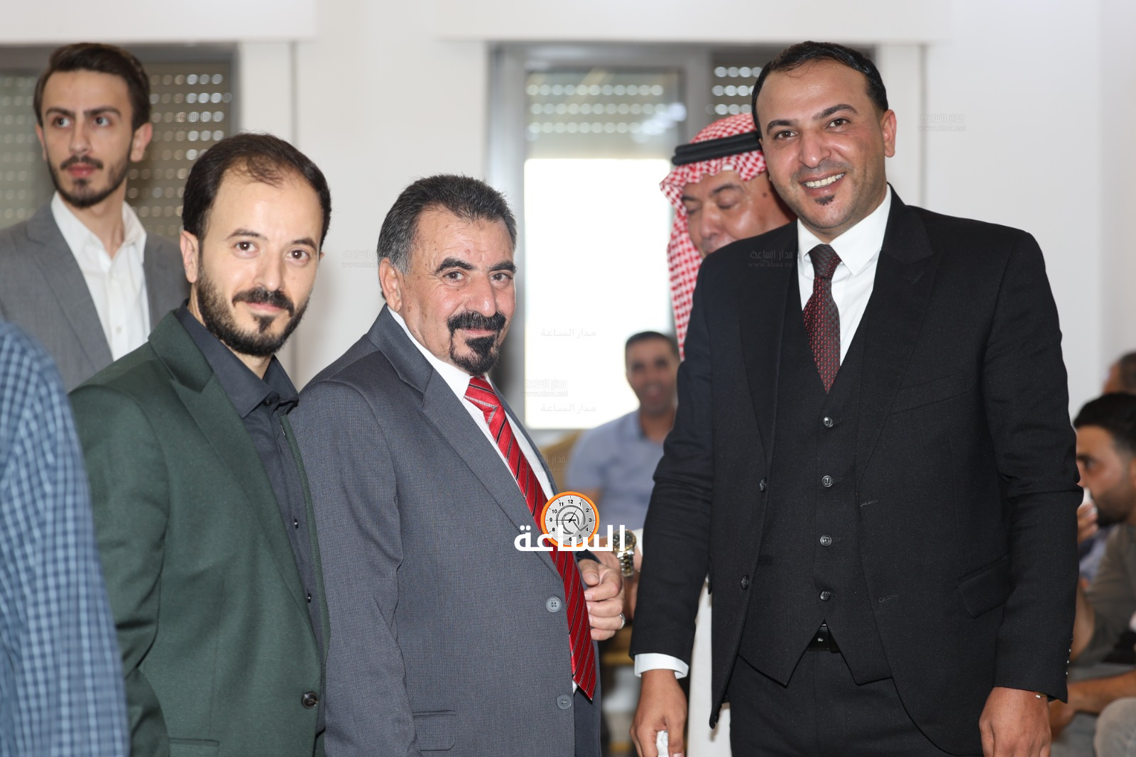 Madar Al-Saa Images 0.518032739504111